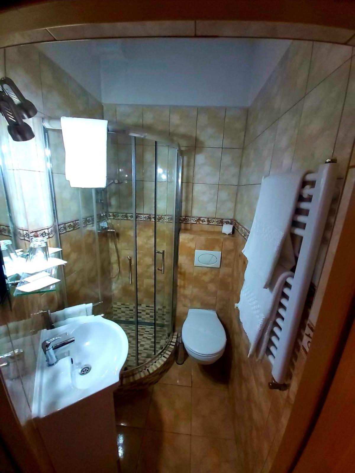 Claudiu Hotel